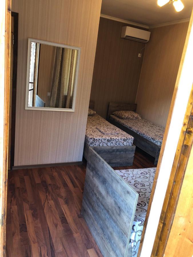 Hotel Gostevoy Dom Samir Gagra Exterior foto